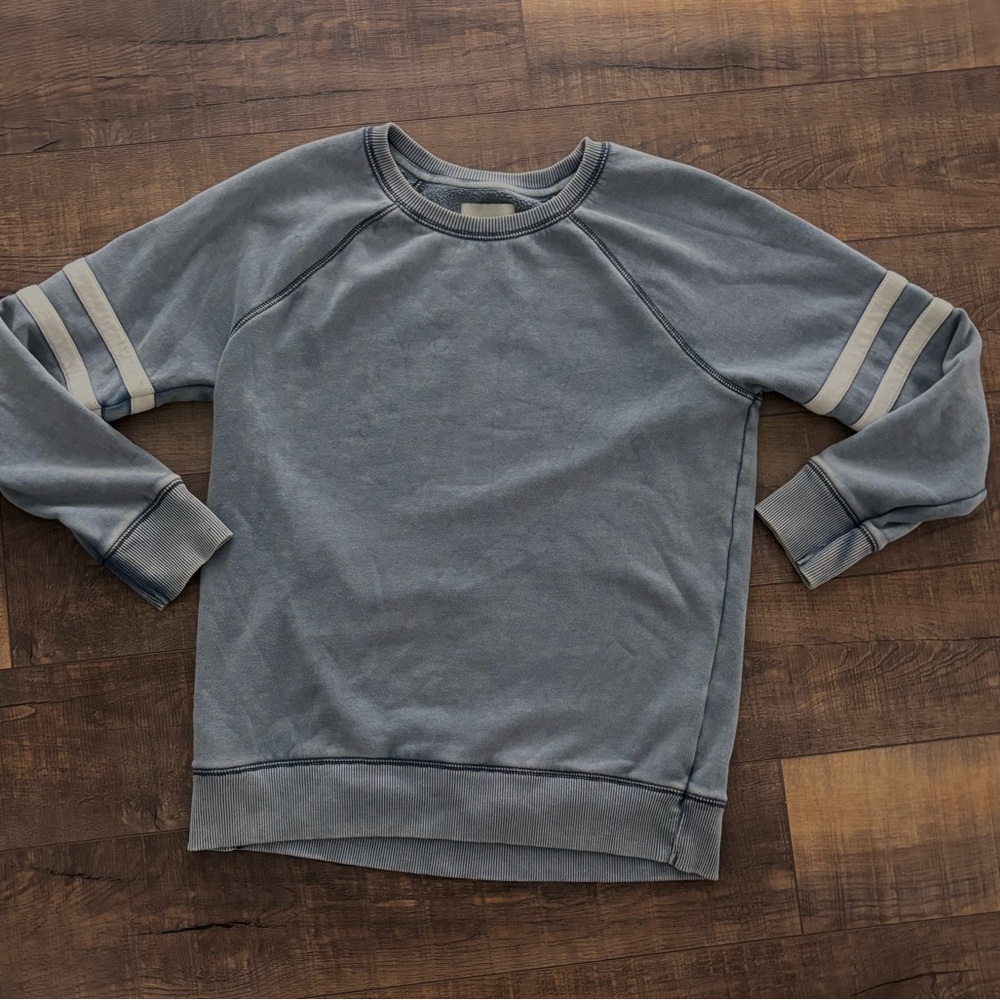 American Eagle Blue Crewneck Sweater